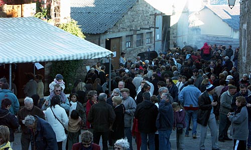 On se rue sur les châtaignes grillées
